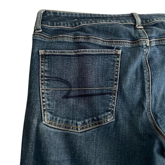 American Eagle Jeans Women's Size 16R Blue Straight Stretch Mid Rise Retro Y2K - Picture 7 of 12